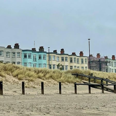 Pass The Keys Hafan Stylish 2 Bedroom Sea View Apartment Pwllheli Extérieur photo