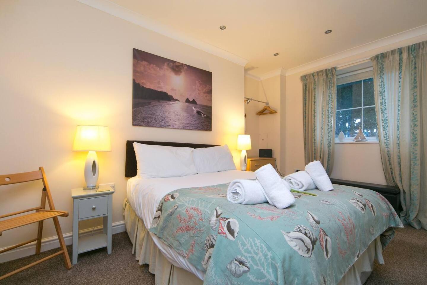 Pass The Keys Hafan Stylish 2 Bedroom Sea View Apartment Pwllheli Extérieur photo