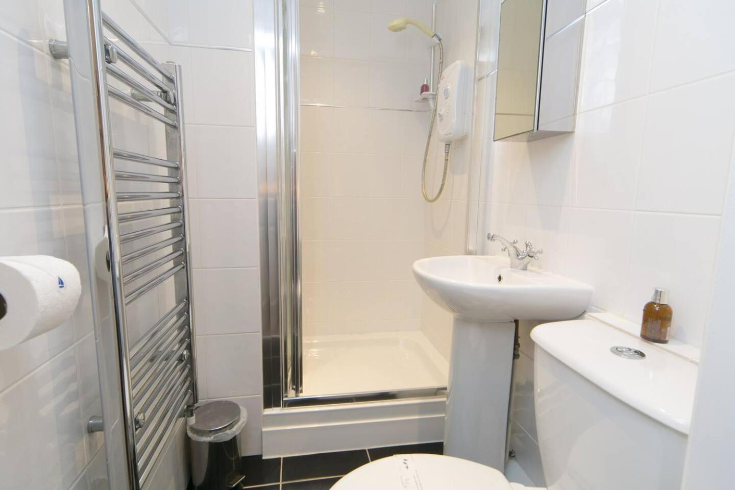 Pass The Keys Hafan Stylish 2 Bedroom Sea View Apartment Pwllheli Extérieur photo
