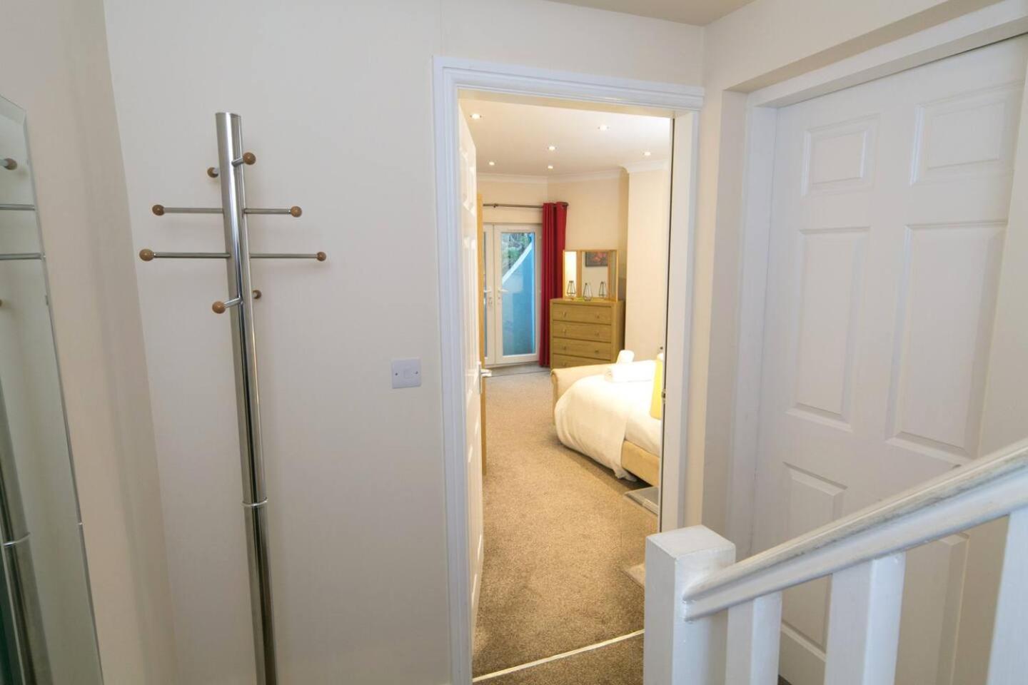 Pass The Keys Hafan Stylish 2 Bedroom Sea View Apartment Pwllheli Extérieur photo