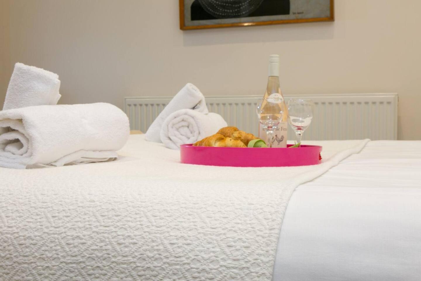 Pass The Keys Hafan Stylish 2 Bedroom Sea View Apartment Pwllheli Extérieur photo