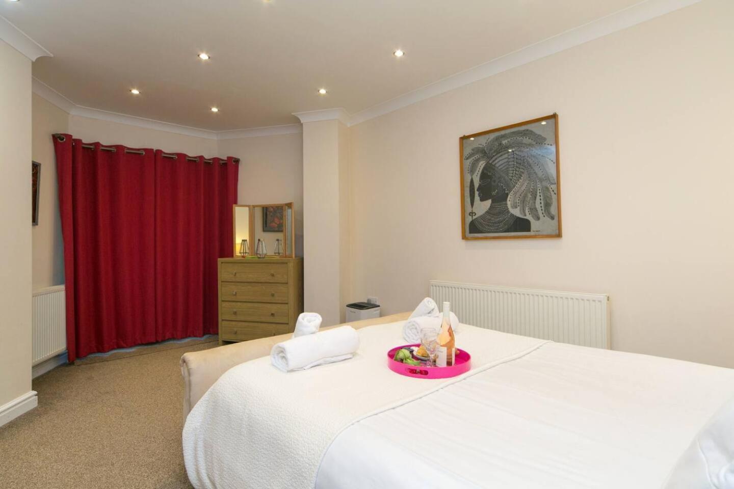 Pass The Keys Hafan Stylish 2 Bedroom Sea View Apartment Pwllheli Extérieur photo