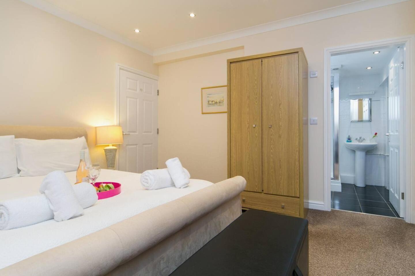 Pass The Keys Hafan Stylish 2 Bedroom Sea View Apartment Pwllheli Extérieur photo